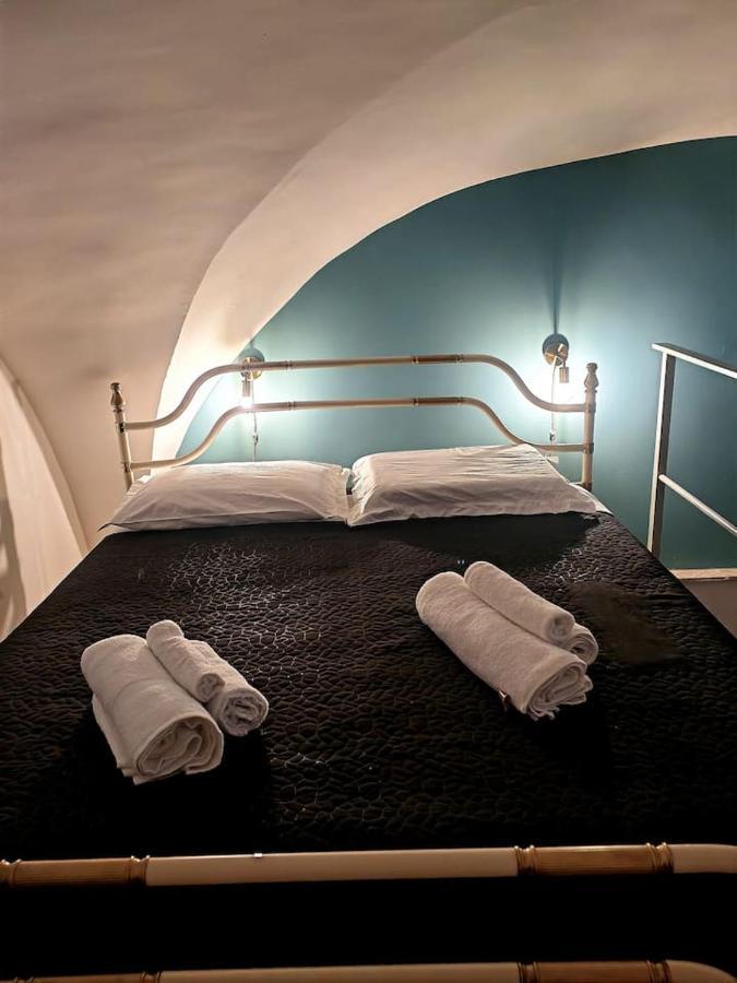 Lux Loft In Centro Apartment Bari Luaran gambar